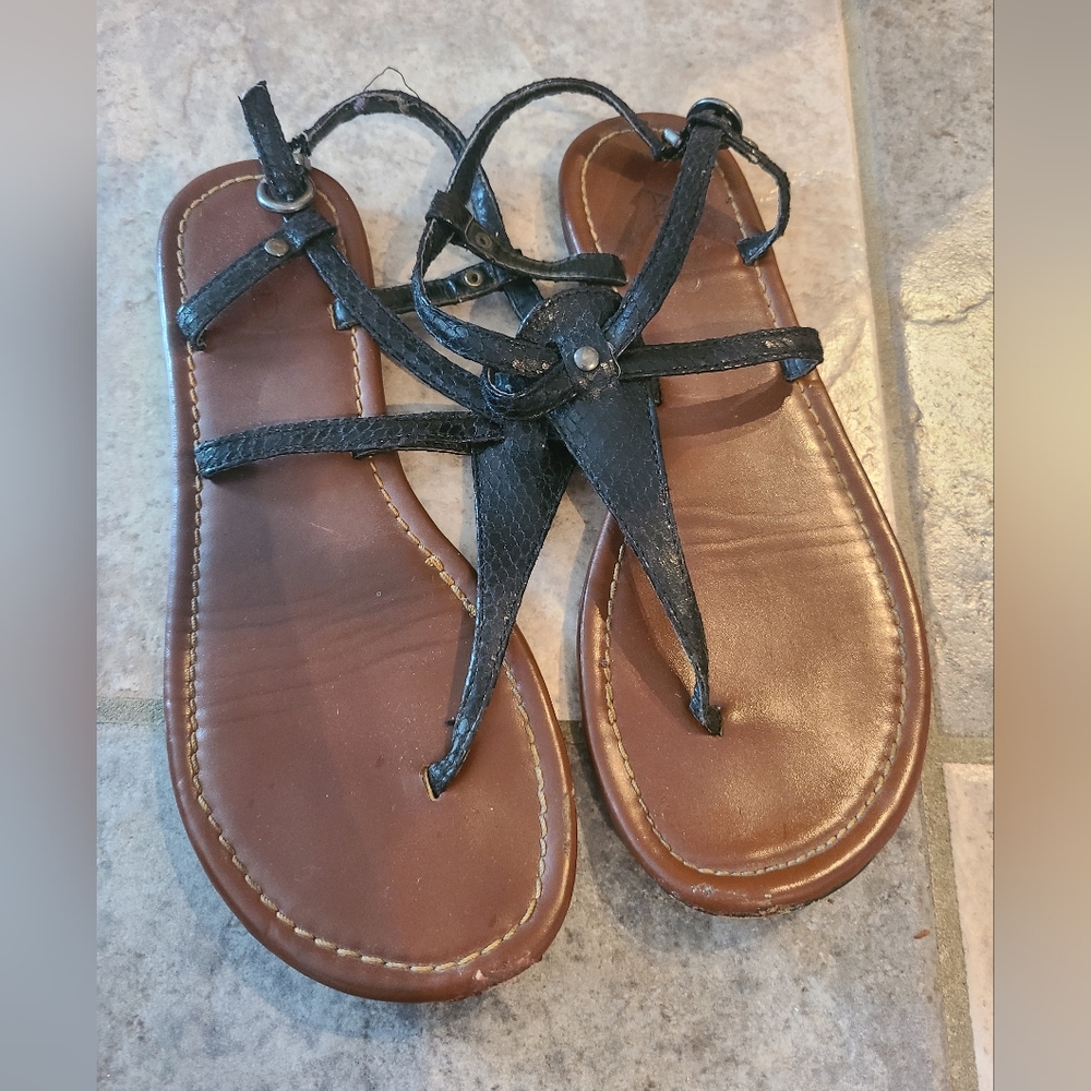 Aldo womens 7.5 black strappy sandals